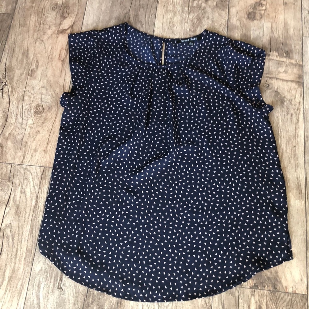 Triangle blouse